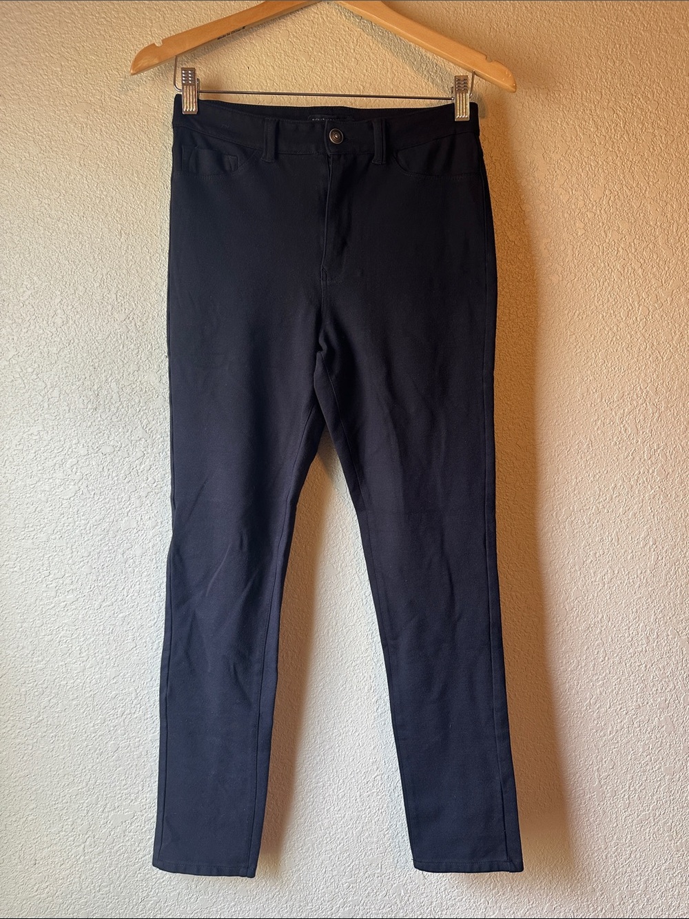 Signature Studio Black Stretch Slim Pants Mid-Rise Fit